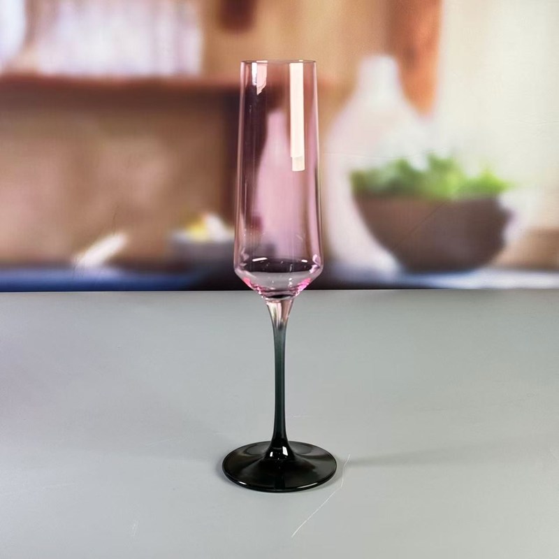 کیفیت Hand-blow Color Gradient Wine Glass Set High Quality Crystal Wine Glass For Gift For Weeding کارخانه