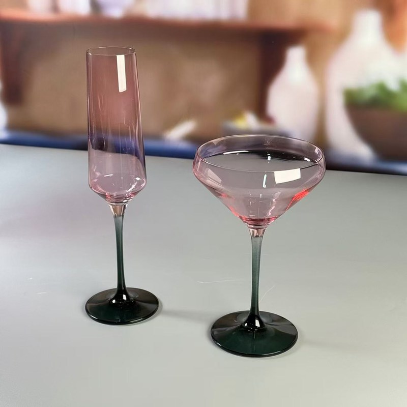 کیفیت Hand-blow Color Gradient Wine Glass Set High Quality Crystal Wine Glass For Gift For Weeding کارخانه