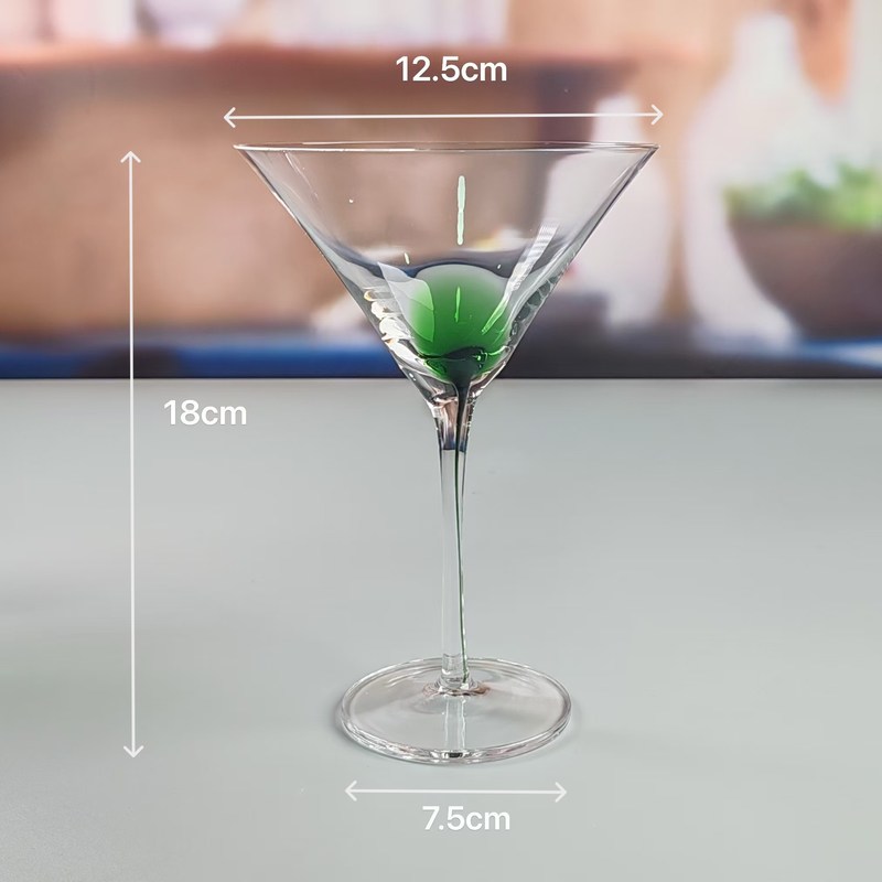 کیفیت Customized Hand-blow Clear Red Wine Glass Martini Glass For Party کارخانه