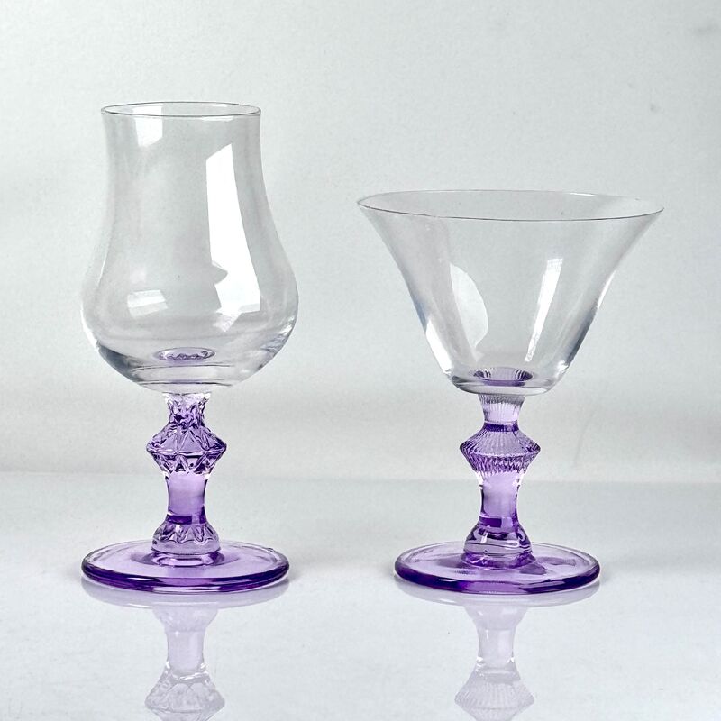 کیفیت 4‑Pack Vintage Purple Stem Wine Glasses, Assorted Shapes Clear Cup with Decorative Purple Stem, Handblown Glass Goblets for Wedding Party Home Tabletop Decoration کارخانه