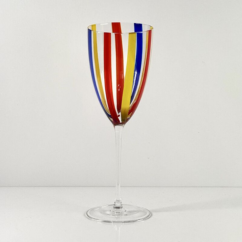 کیفیت Hand Blown Art Glass Goblet & Coupe Glass Set, Vibrant Red Yellow Blue Vertical Cane Stripes Murano Style Stemmed Wine & Martini Glasses for Bar, Party & Gift کارخانه