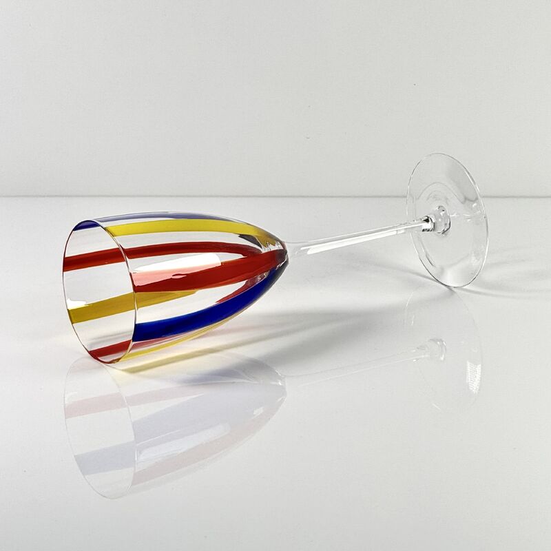 کیفیت Hand Blown Art Glass Goblet & Coupe Glass Set, Vibrant Red Yellow Blue Vertical Cane Stripes Murano Style Stemmed Wine & Martini Glasses for Bar, Party & Gift کارخانه