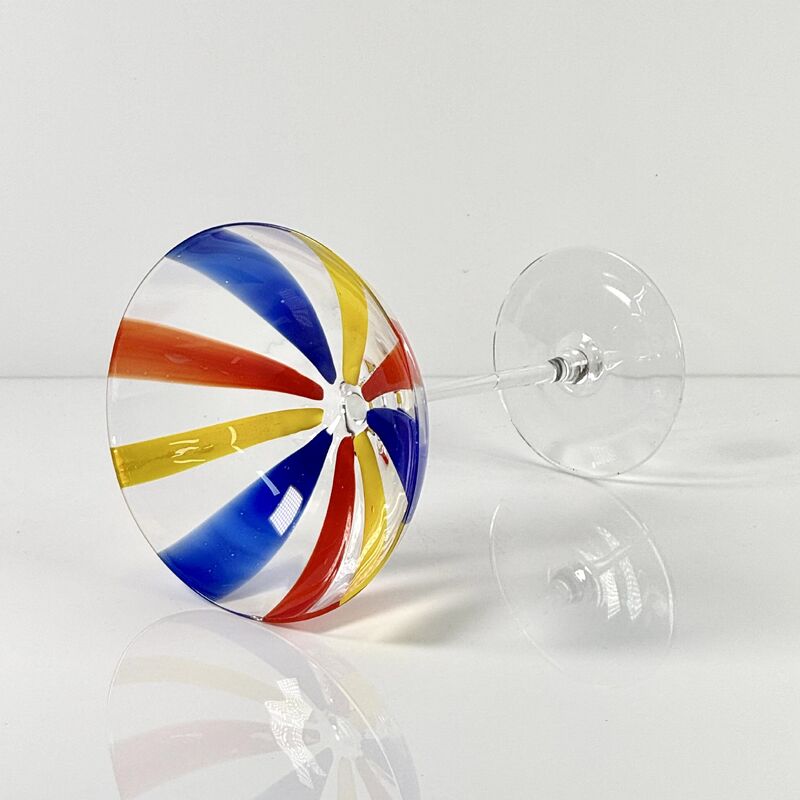 کیفیت Hand Blown Art Glass Goblet & Coupe Glass Set, Vibrant Red Yellow Blue Vertical Cane Stripes Murano Style Stemmed Wine & Martini Glasses for Bar, Party & Gift کارخانه