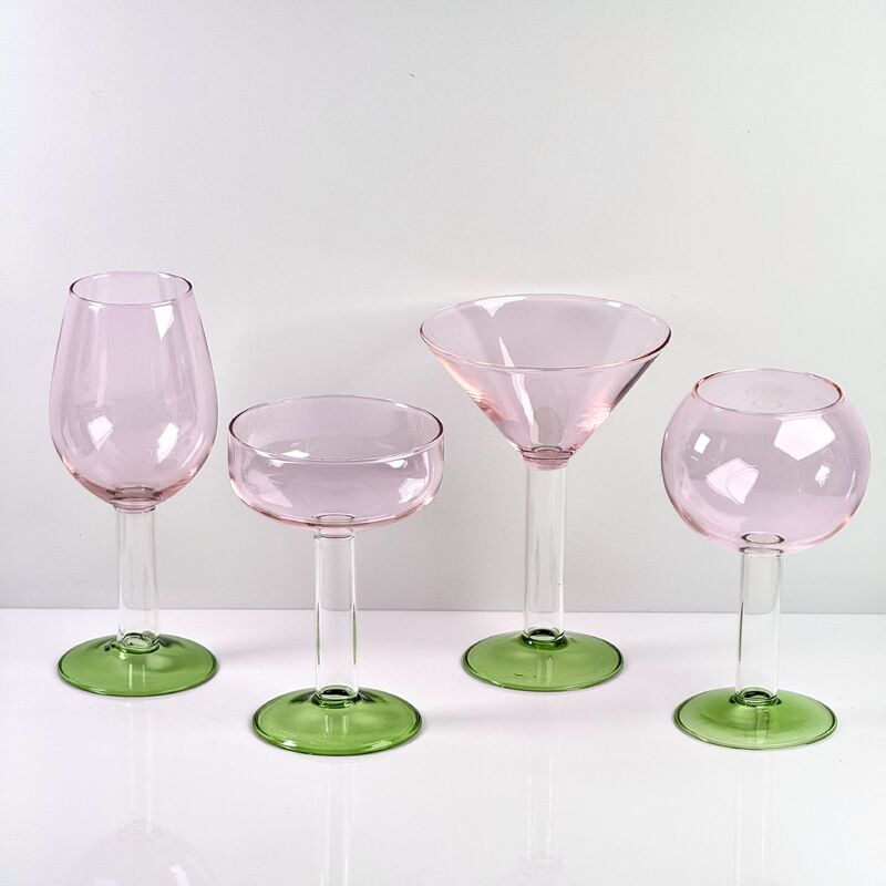 کیفیت Hand Blown Borosilicate Stemmed Wine & Cocktail Glass Set, Pink Bowl with Green Hollow Stem Base, Colored Spray Tinted Art Goblets for Bar, Wedding & Table Decor کارخانه