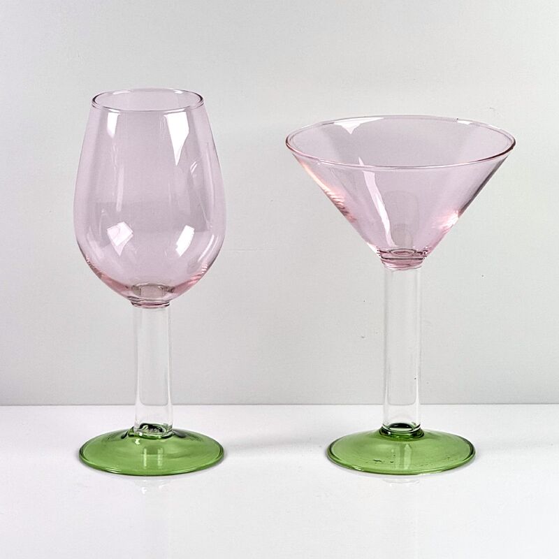 کیفیت Hand Blown Borosilicate Stemmed Wine & Cocktail Glass Set, Pink Bowl with Green Hollow Stem Base, Colored Spray Tinted Art Goblets for Bar, Wedding & Table Decor کارخانه