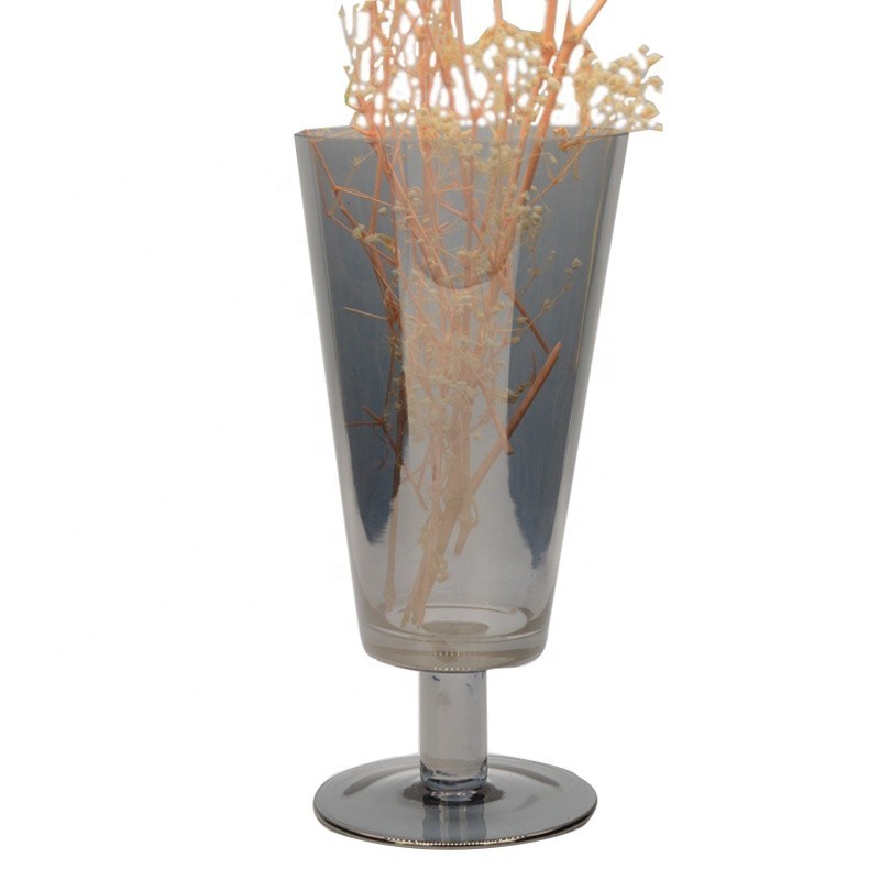 کیفیت Stemed Electroplated Grey Glass Candle Holder Centerpieces کارخانه
