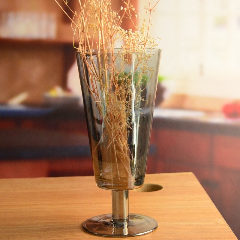 کیفیت Stemed Electroplated Grey Glass Candle Holder Centerpieces کارخانه