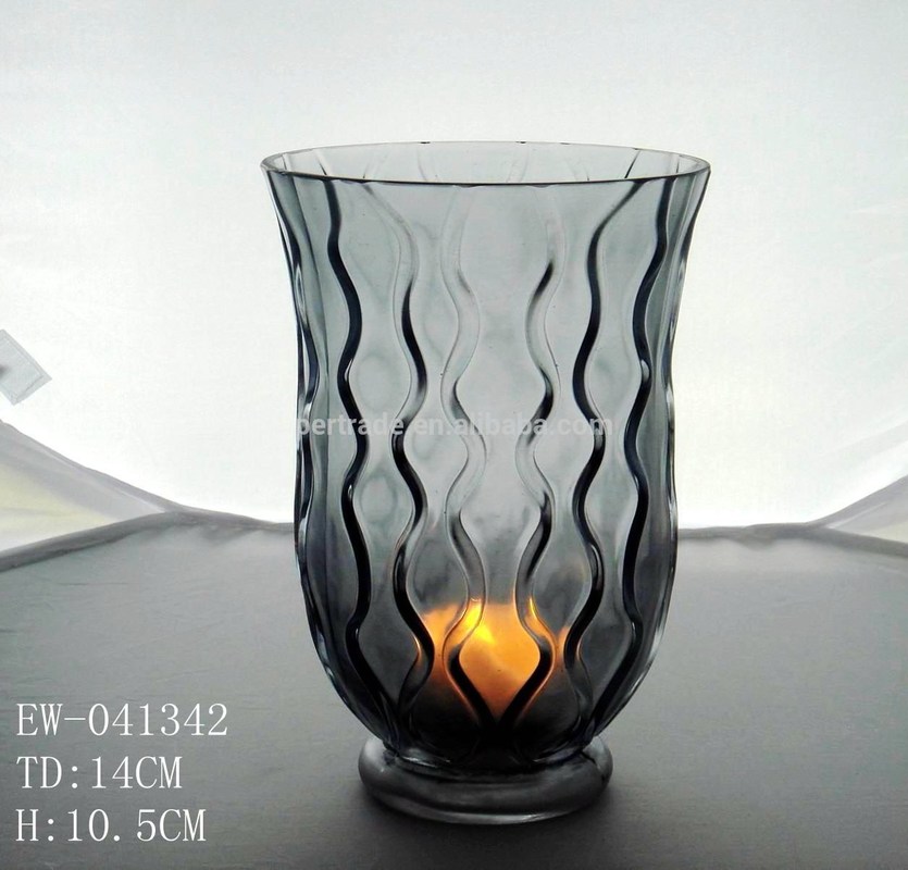 کیفیت 8" Grey Embossed Fence Pattern Glass Candle Holders کارخانه