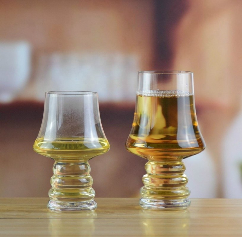 کیفیت 320ml Handblown Customize Craft Beer Glasses کارخانه