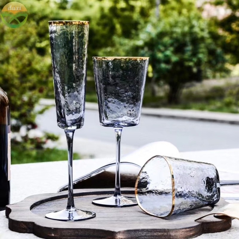 کیفیت Hammer Texture Crystal Wine Glass In Triangle Shape کارخانه