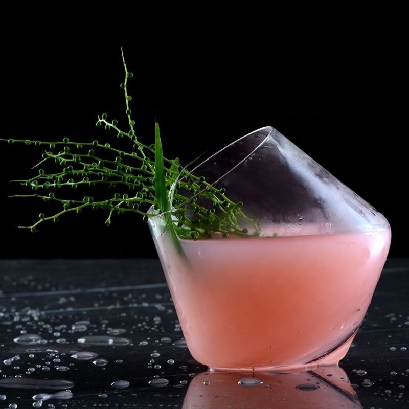 کیفیت New Style Unique Shaped Crystal Whiskey Glasses , Tumbler Drinking Glass For Home کارخانه