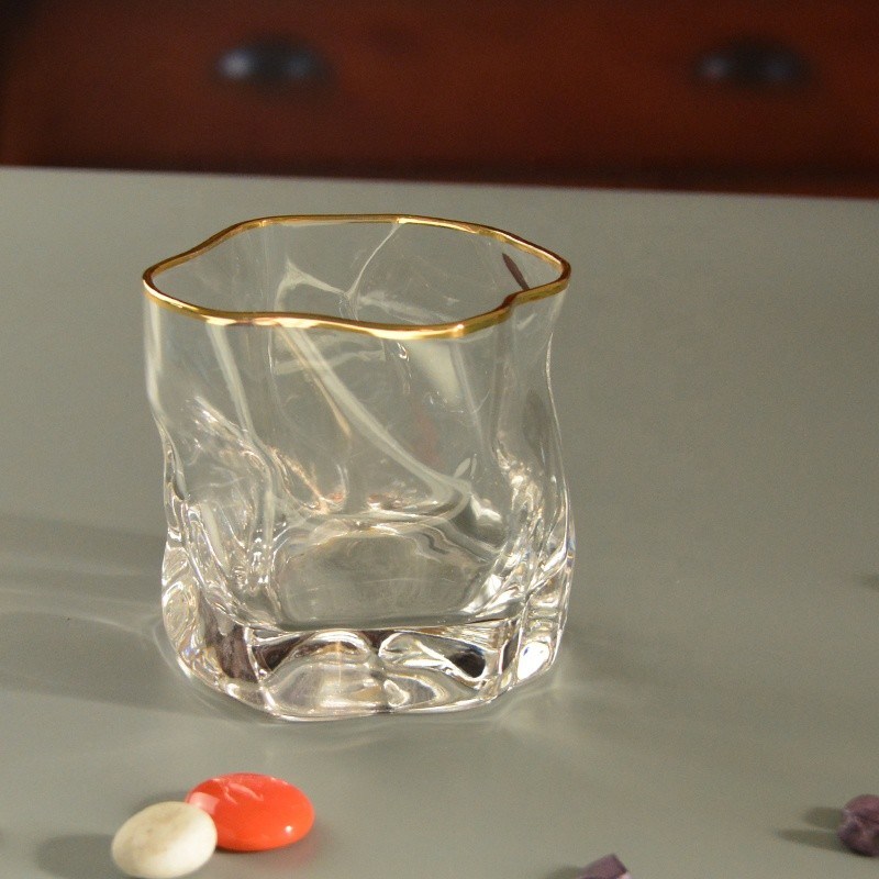 کیفیت Irregular Handmade Whiskey Glass With Gold Rim کارخانه