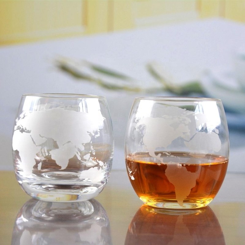 کیفیت Globe Design Etched Handmade Whiskey Glass , Whiskey Tasting Glasses For Restaurant کارخانه