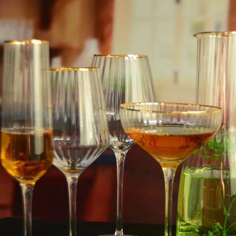 کیفیت Customize Gold Rim Optical Stripes Crystal Cocktail Glasses کارخانه