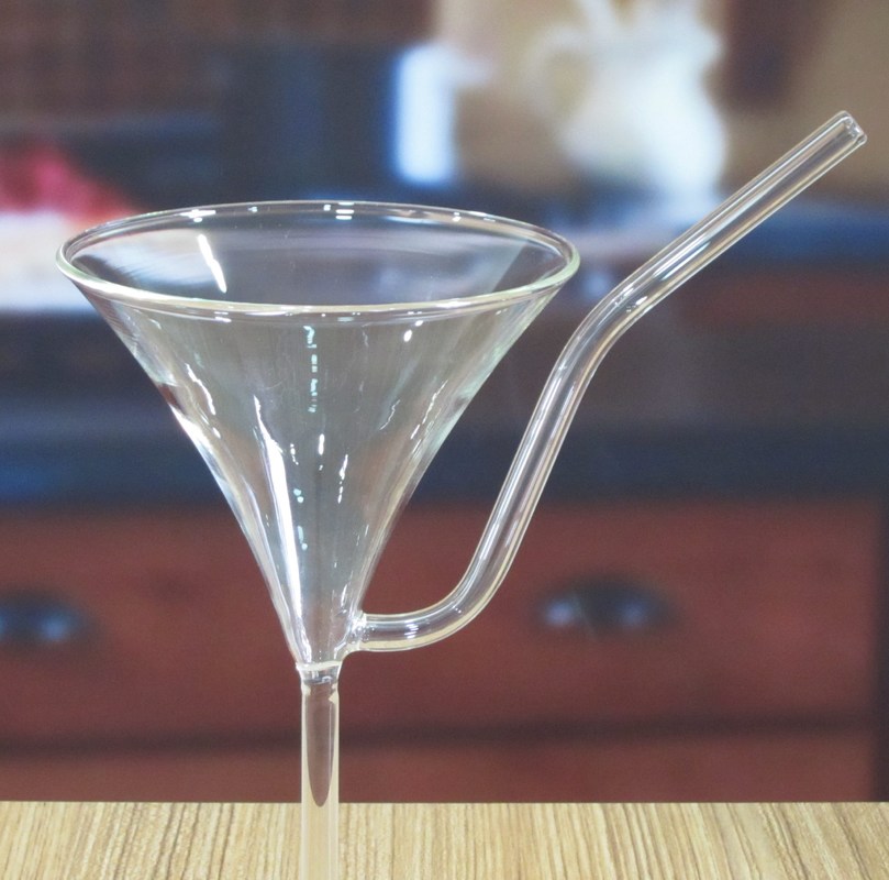 کیفیت Borosilicate Vintage Cocktail Glasses With Straw کارخانه