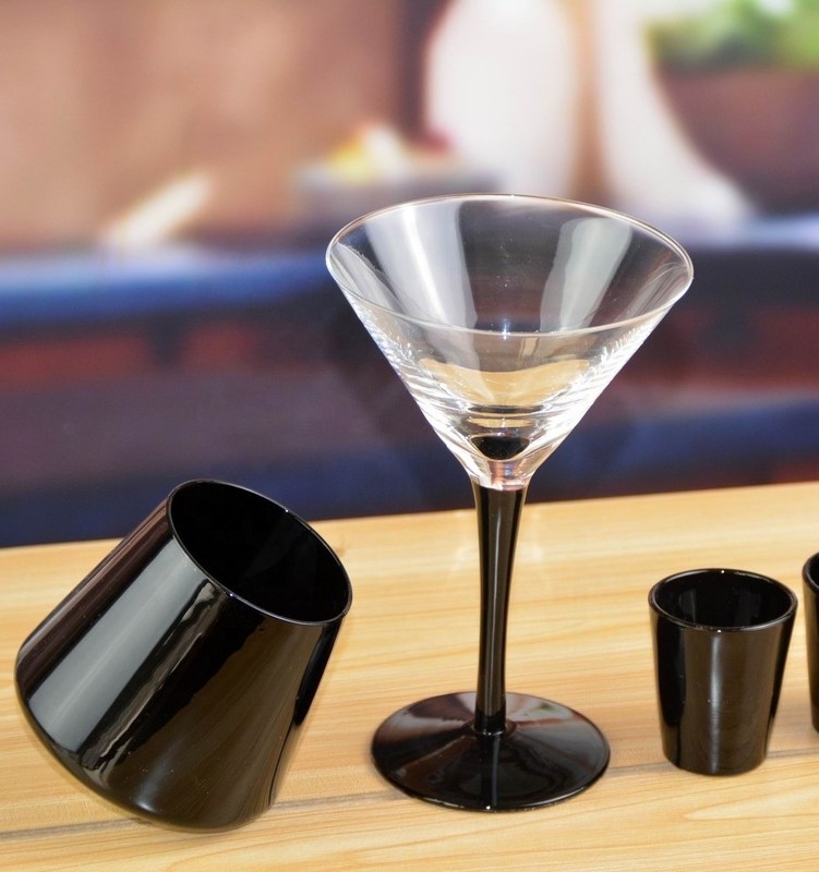 کیفیت Whole Set Heavy Stout Stemed Crystal Cocktail Glasses , Vintage Martini Glasses کارخانه