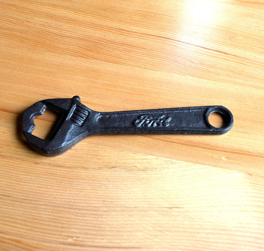 کیفیت Spanner Shape Cast Iron Bottle Opener کارخانه