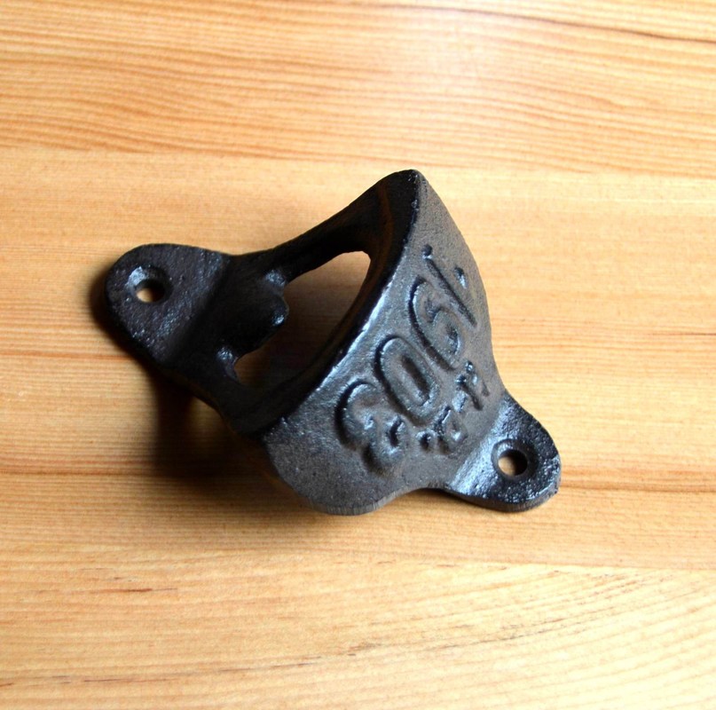کیفیت Wall Mount Iron Bottle Opener Cast Iron Crafts For Bar Club کارخانه