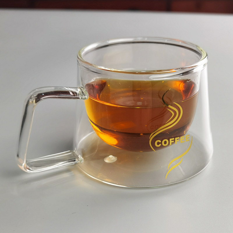 کیفیت 200ml Borosilicate Double Layer Glass Coffee Mug With Golden Logo کارخانه