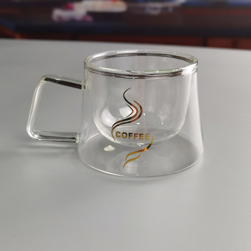 کیفیت 200ml Borosilicate Double Layer Glass Coffee Mug With Golden Logo کارخانه