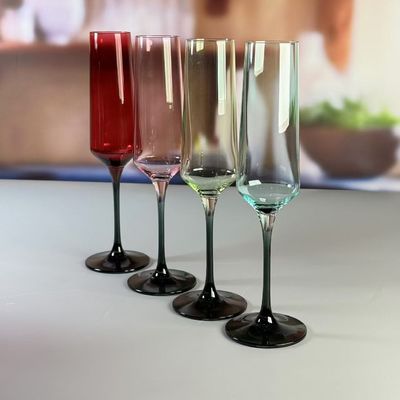 کیفیت Hand-blow Color Gradient Wine Glass Set High Quality Crystal Wine Glass For Gift For Weeding کارخانه