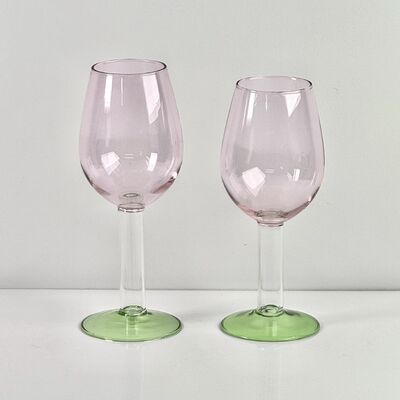 کیفیت Hand Blown Borosilicate Stemmed Wine & Cocktail Glass Set, Pink Bowl with Green Hollow Stem Base, Colored Spray Tinted Art Goblets for Bar, Wedding & Table Decor کارخانه