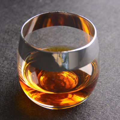 کیفیت Round Handmade Whiskey Glass کارخانه
