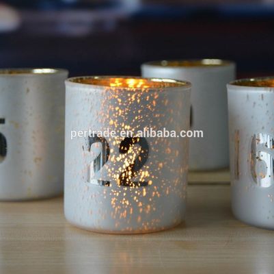 کیفیت Electroplated Matte Glass Candle Holders With Morden Pattern کارخانه