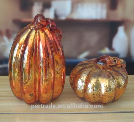 کیفیت Pumpkin Lantern Antique Glass Candle Holders For Halloween کارخانه
