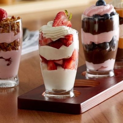 کیفیت Handmade 5oz Craft Beer Tasting Kit , Craft Beer Glasses Set With Wooden Paddle کارخانه