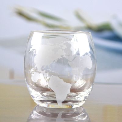 کیفیت Globe Design Etched Handmade Whiskey Glass , Whiskey Tasting Glasses For Restaurant کارخانه