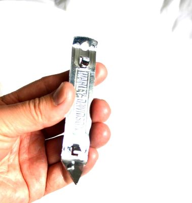 کیفیت Embossed Brands Logo Vintage Stainless Steel Bottle Opener کارخانه