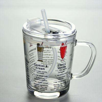 کیفیت Cartoon Crystal Drinking Glass With Lid And Silicate Straw کارخانه