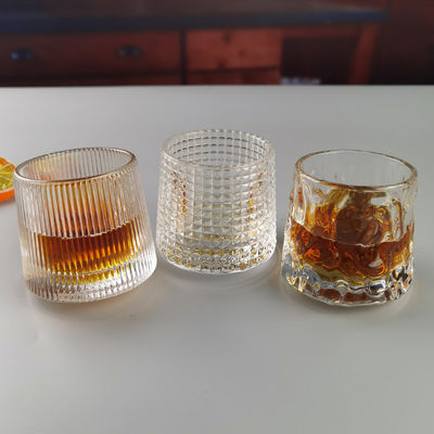 کیفیت Lead Free  FDA Embossed Handmade Whiskey Glass Turning Bottom کارخانه